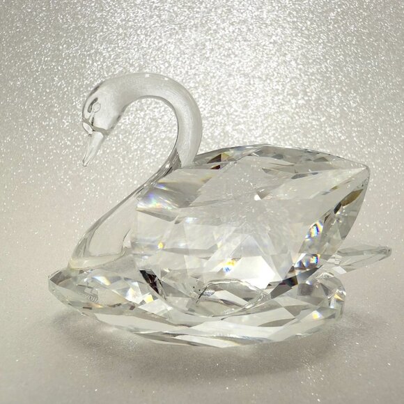 Swarovski Crystal Swan Figurine 3” x 2” - Picture 4 of 10